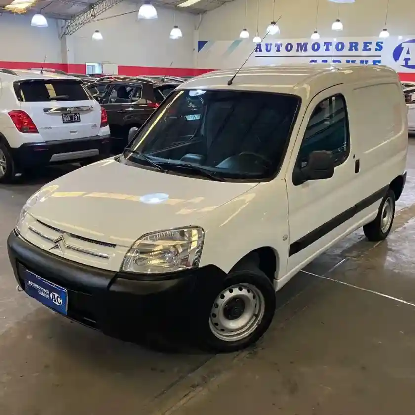 Citroën Berlingo Furgon 1.6 Hdi 92 Bussines 2022 - foto 1