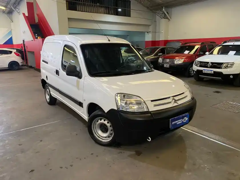 Citroën Berlingo Furgon 1.6 Hdi 92 Bussines 2022 - foto 3