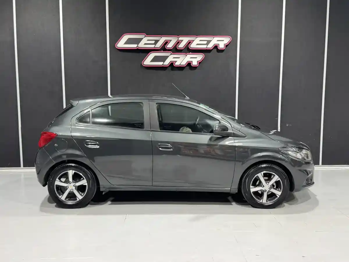 Chevrolet Onix 1.4 Ltz 98Cv 2018 - foto 2