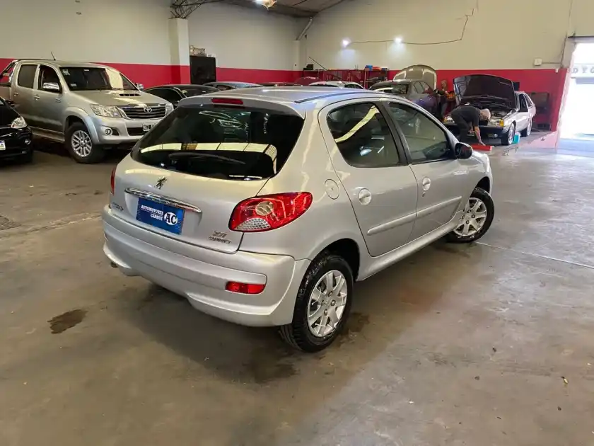 Peugeot 207 1.4 Allure 75Cv 2015 - foto 4