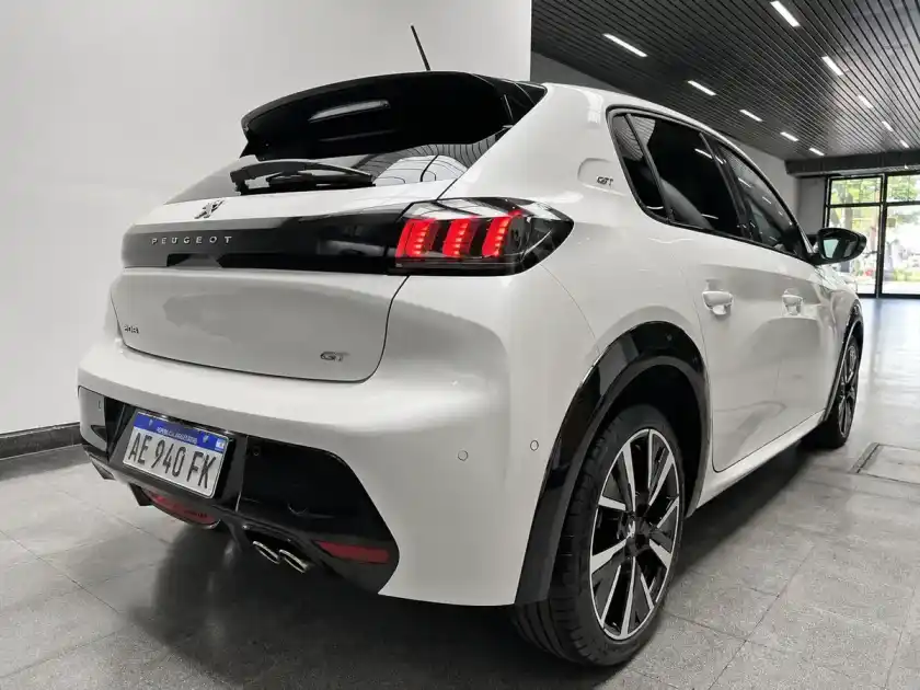 Peugeot 208 1.2 Gt 2021 - foto 2