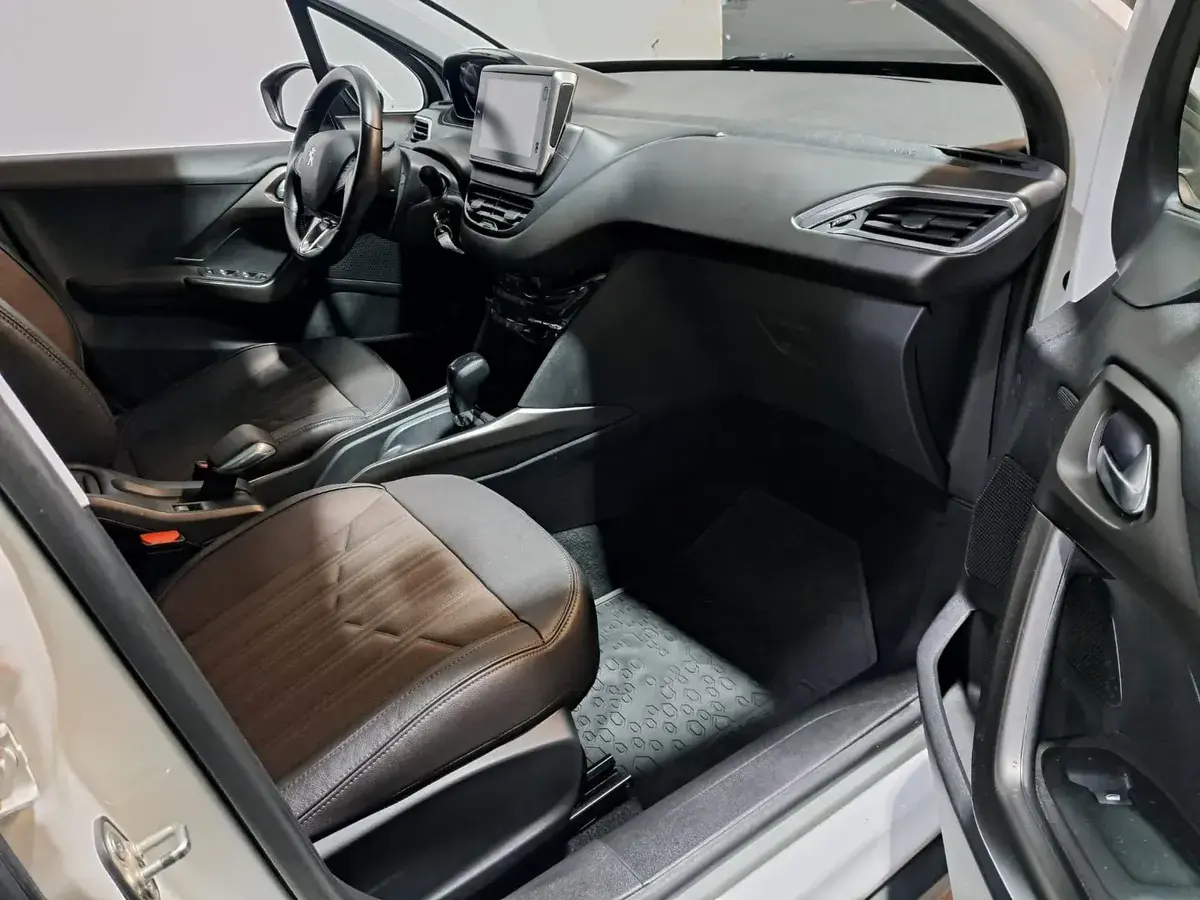 Peugeot 2008 2008 Feline Tiptronic 1.6 2019 - foto 3