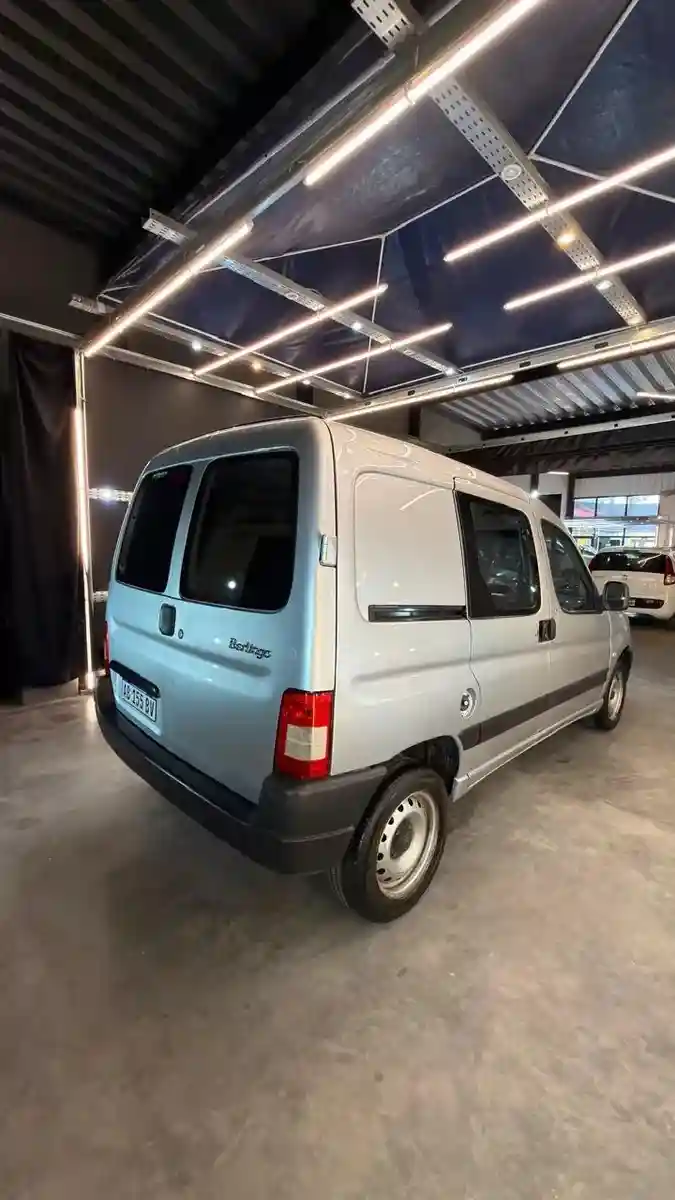 Citroën Berlingo Furgon 1.6 Bussines Hdi 92Cv Am54 2017 - foto 2