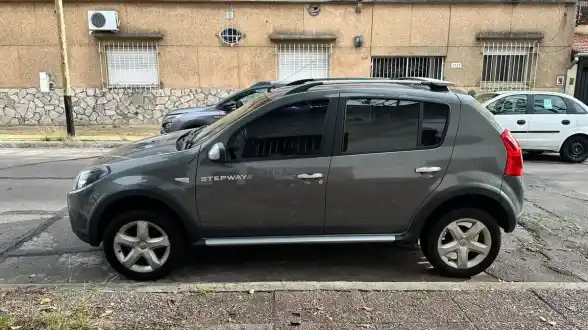 Renault Sandero Stepway 1.6 Luxe 2010 - foto 3