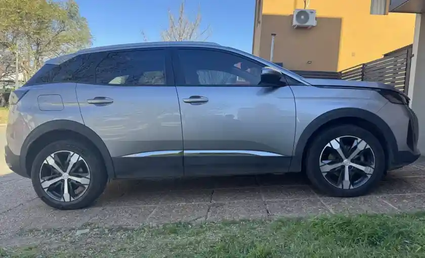 Peugeot 3008 2021 - foto 1