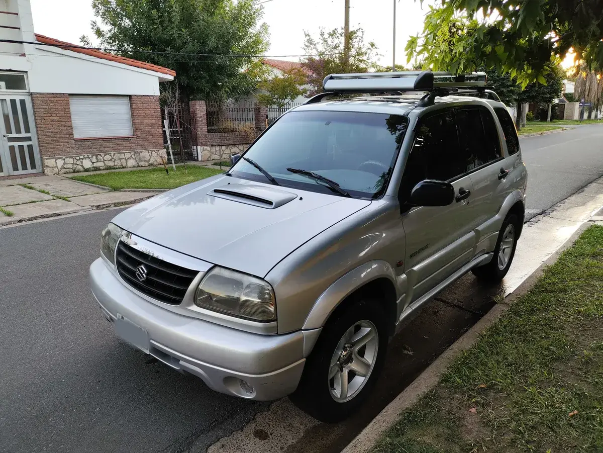 Chevrolet Grand Vitara 2.0 I 2002 - foto 1