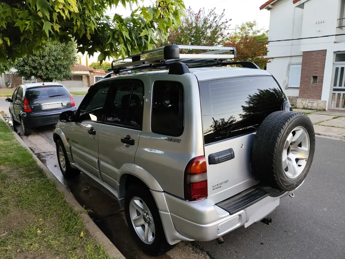 Chevrolet Grand Vitara 2.0 I 2002 - foto 3