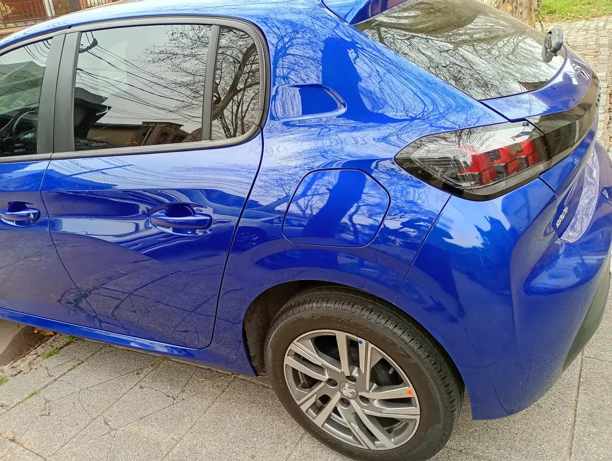 Peugeot 208 1.6 Allure 2021 - foto 2