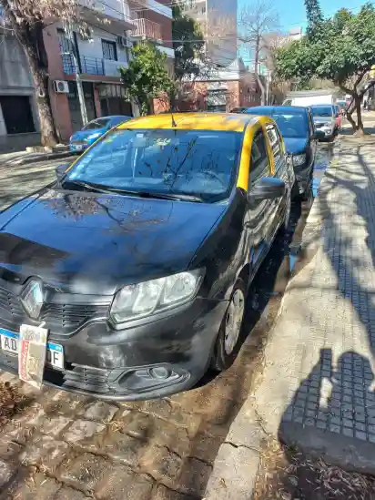 Renault Logan 2018 - foto 1
