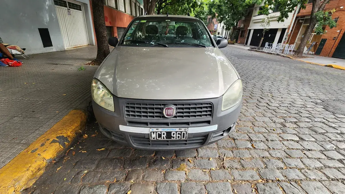 Fiat Strada 1.4 Working Cs C/Aa 2013 - foto 3