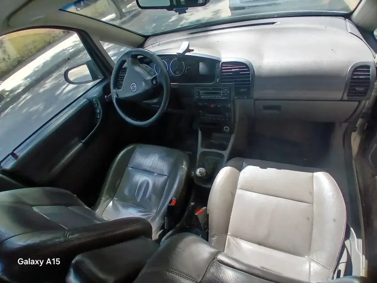 Chevrolet Zafira 2.0 Gls 2010 - foto 3