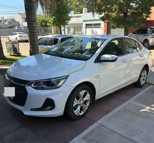 Chevrolet Onix plus 2020 - foto 1