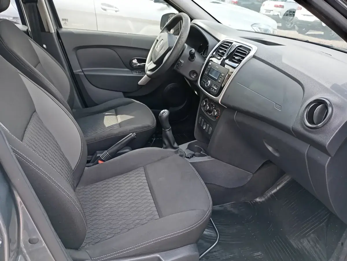 Renault Sandero Stepway 1.6 Expression 105Cv 2018 - foto 5