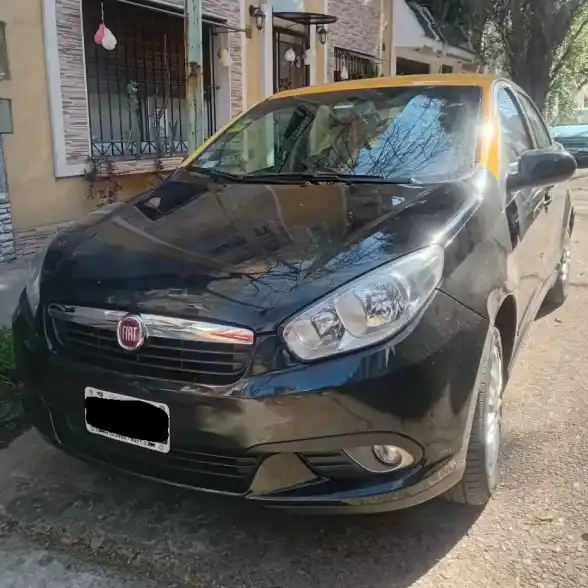 Fiat Grand Siena 2014 - foto 1