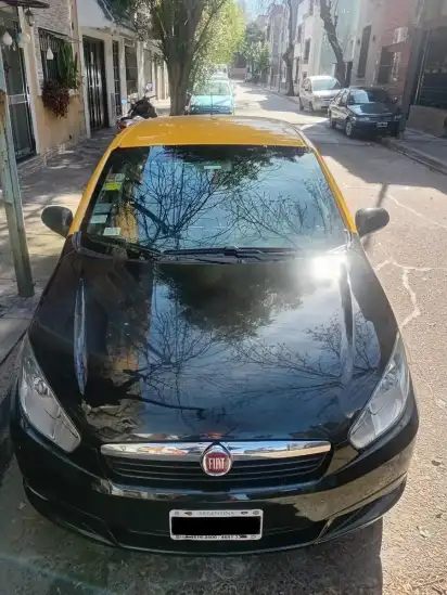 Fiat Grand Siena 1.4 Attractive 87Cv 2014 - foto 2
