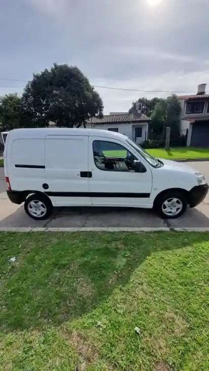 Citroën Berlingo Furgon 1.6 Vti 115 Business 2018 - foto 2