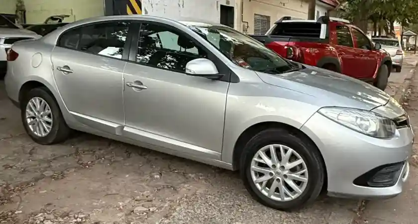 Renault Fluence 1.6 Ph2 Dynamique Pack 110Cv 2018 - foto 1