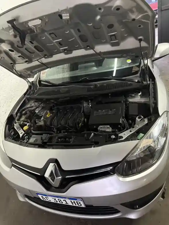 Renault Fluence 1.6 Ph2 Dynamique Pack 110Cv 2018 - foto 2