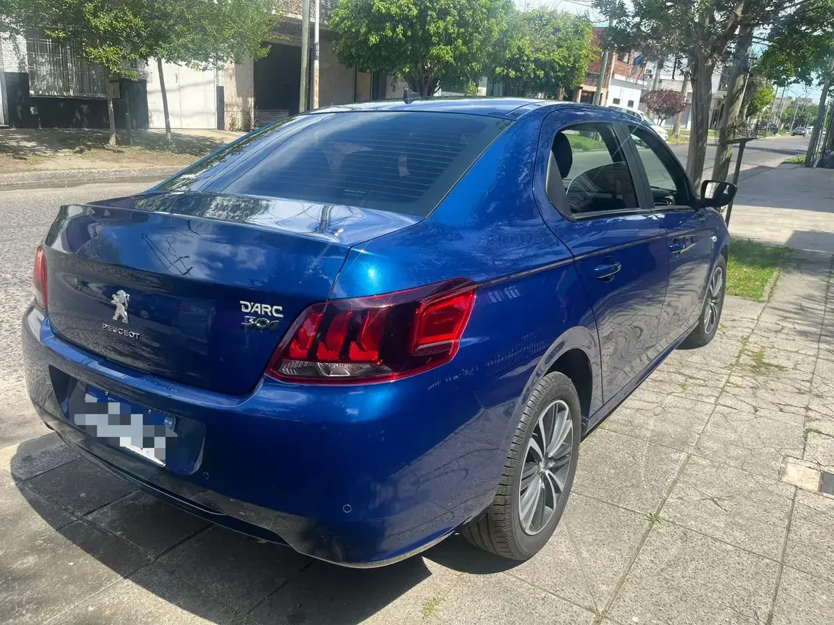 Peugeot 301 1.6 Allure Plus 2018 - foto 2