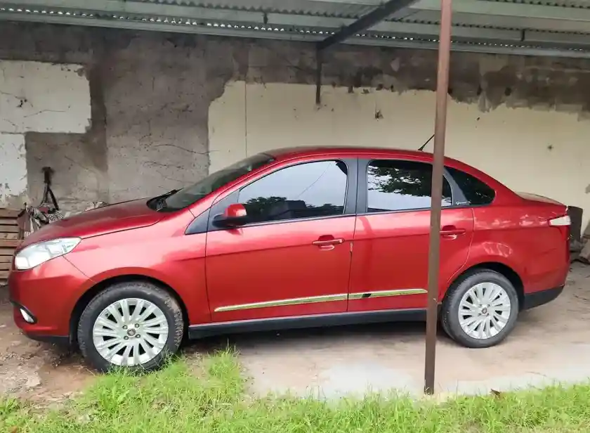 Fiat Grand Siena 2014 - foto 1