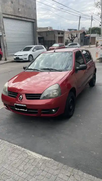 Renault Clio 2011 - foto 1