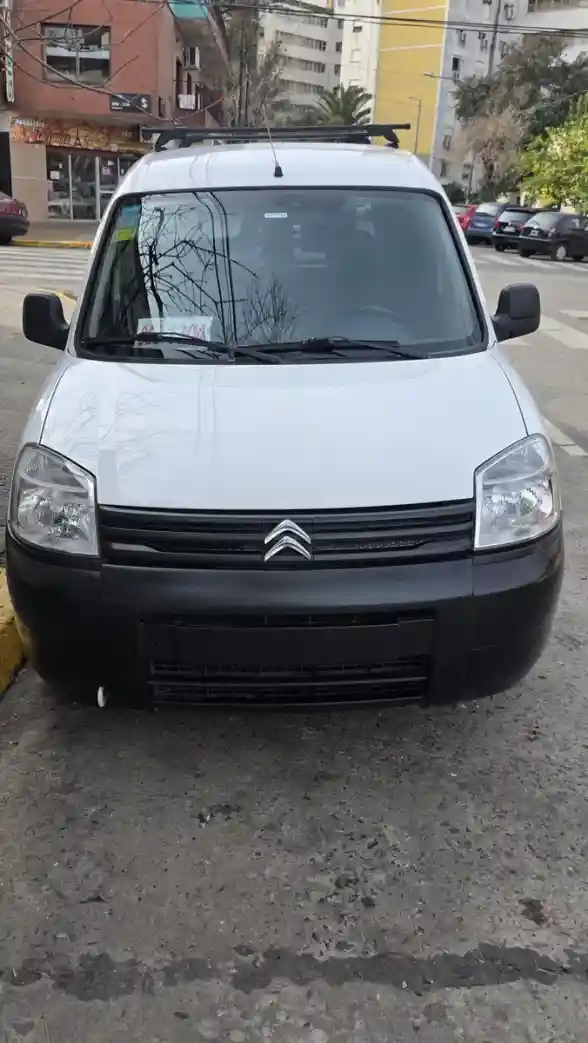 Citroën Berlingo Furgon 1.6 Hdi 92 Bussines 2023 - foto 2