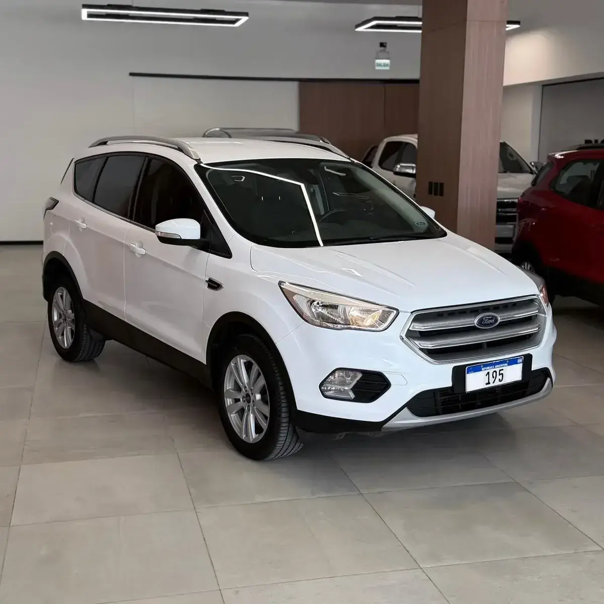 Ford Kuga 2018 - foto 1