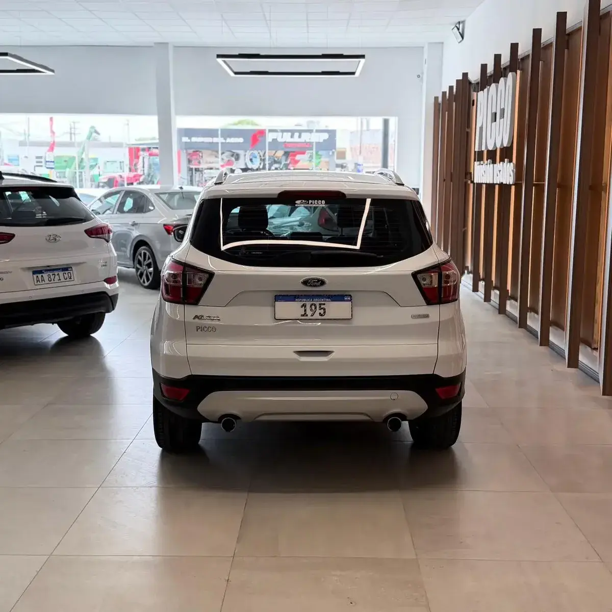 Ford Kuga 2.0 Sel At 4X4 2018 - foto 3