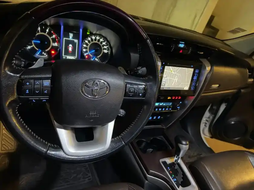 Toyota Hilux Sw4 2.8 Srx 177Cv 4X4 7As At 2017 - foto 5