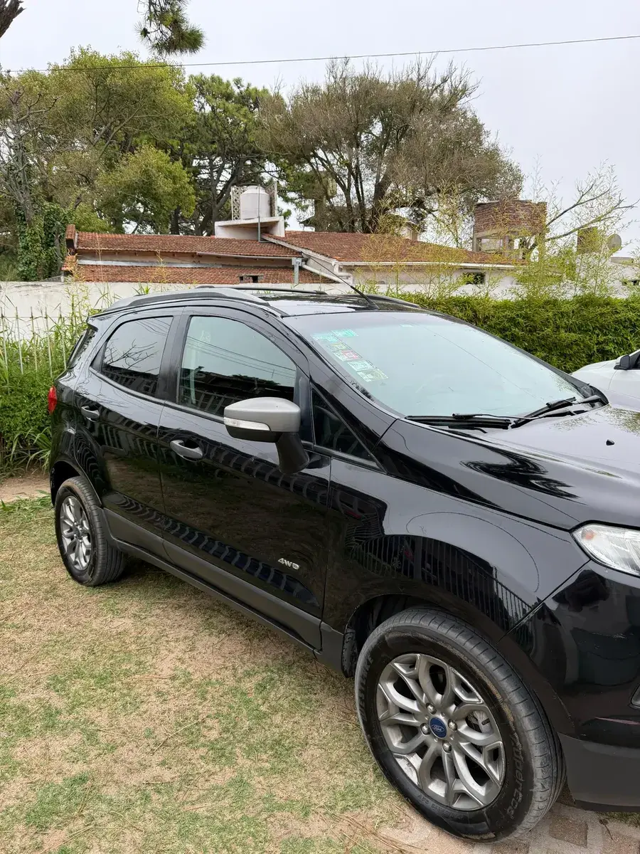 Ford Ecosport 2.0 Freestyle 143 4X4 2015 - foto 2