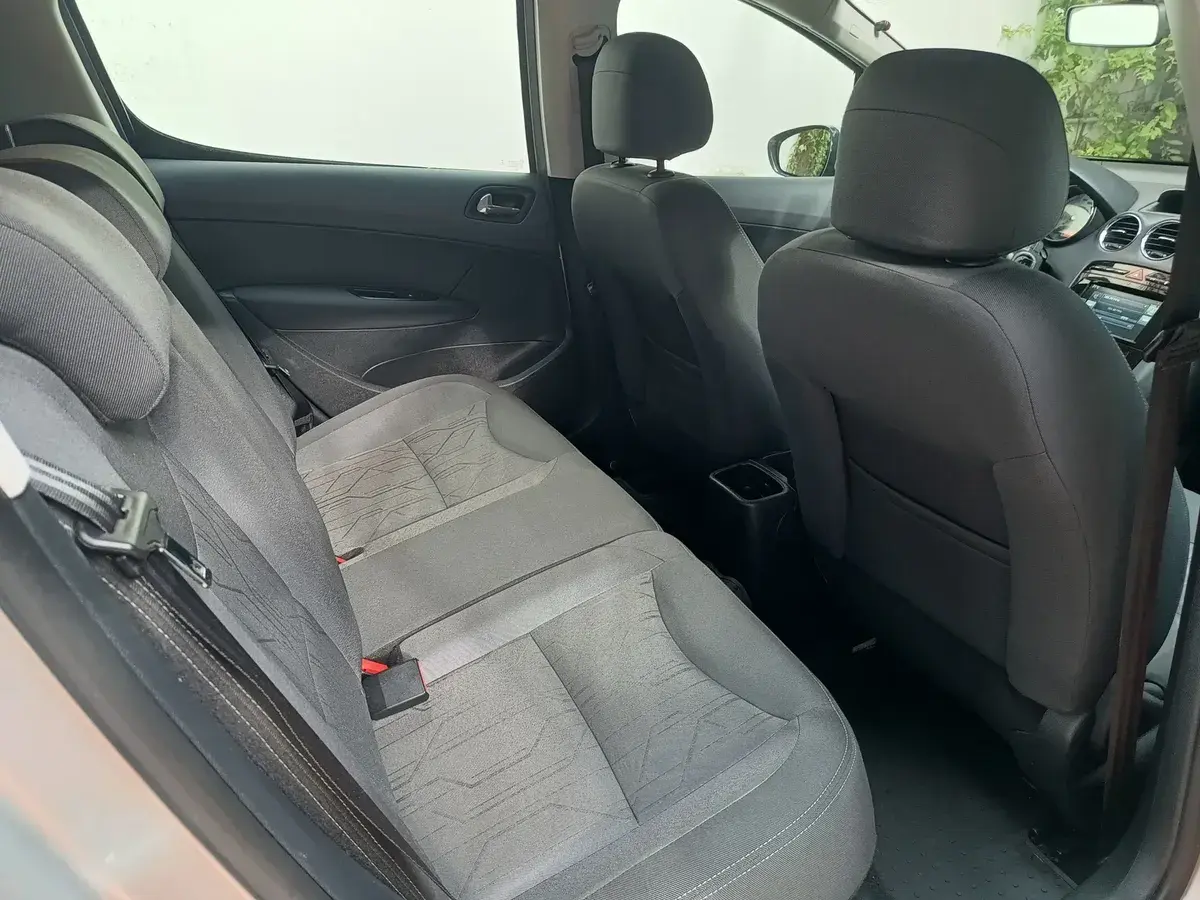 Peugeot 308 1.6 Allure 2017 - foto 5