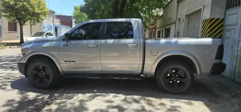 Ram 1500 5.7 Laramie Atx V8 2022 - foto 4