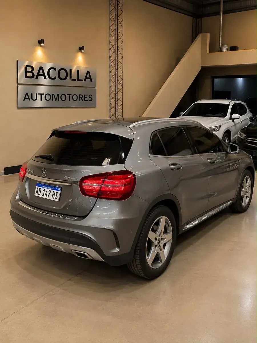 Mercedes-Benz Clase Gla 2.0 Gla250 Amg-Line 211Cv 2018 - foto 2