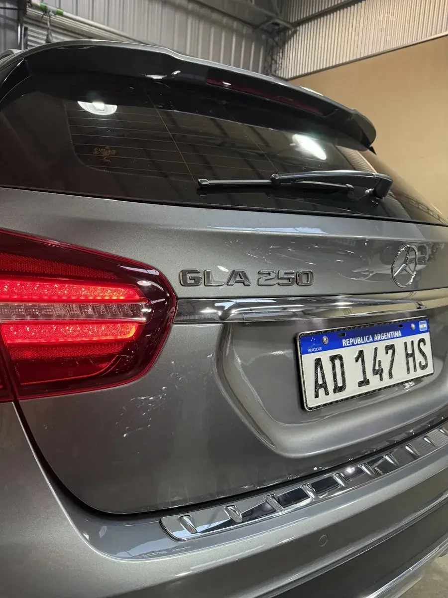 Mercedes-Benz Clase Gla 2.0 Gla250 Amg-Line 211Cv 2018 - foto 4