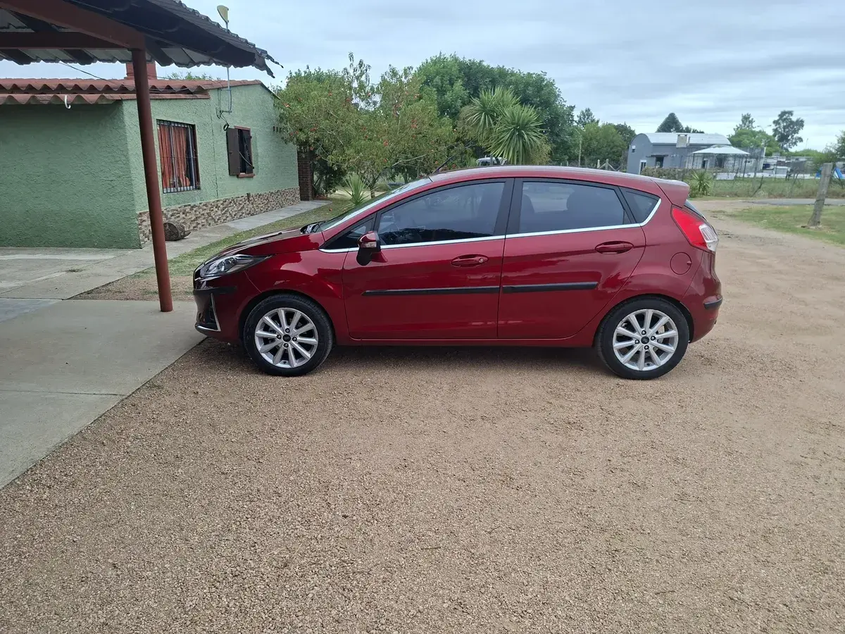 Ford Fiesta Kinetic 1.6 Titanium 120Cv 2018 - foto 4