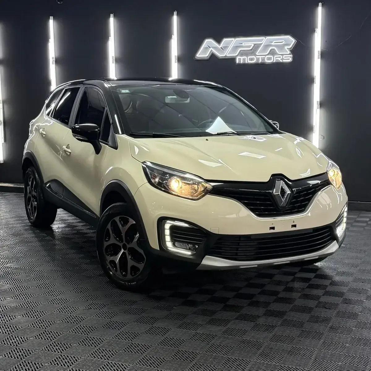 Renault Captur 1.6 2018 - foto 1