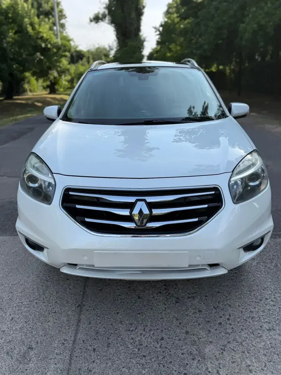Renault Koleos 2.5 Ph3 Privilege 4X4 Cvt 2013 - foto 2