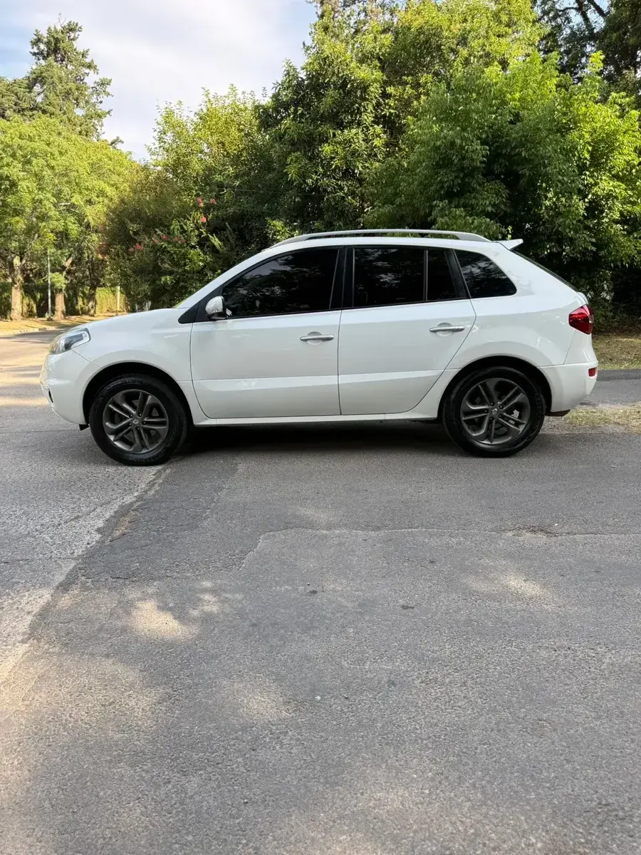 Renault Koleos 2.5 Ph3 Privilege 4X4 Cvt 2013 - foto 4