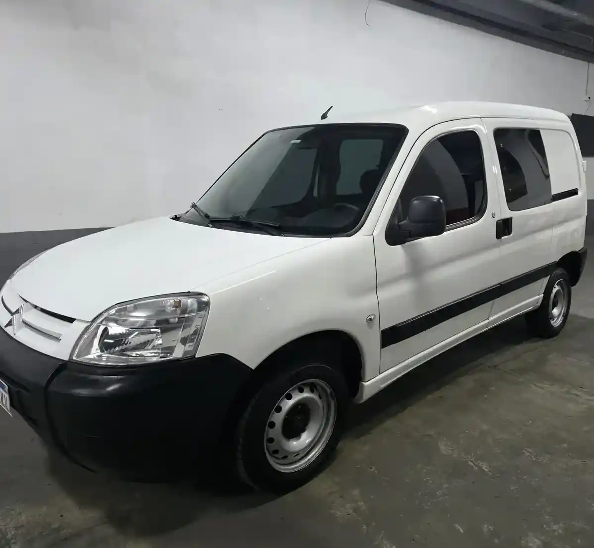 Citroën Berlingo Furgon 1.6 Vti 115 Business Mixto 2021 - foto 1