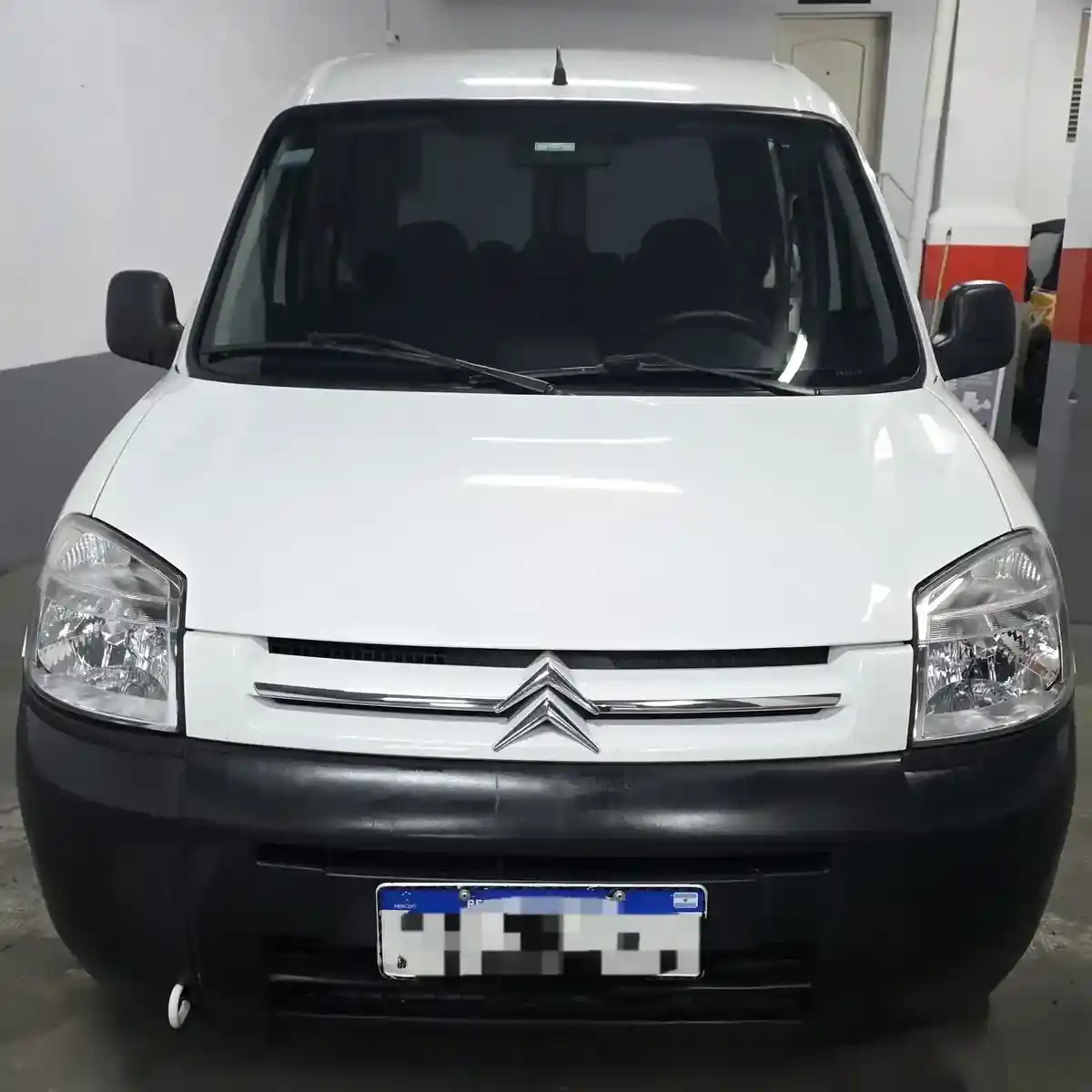 Citroën Berlingo Furgon 1.6 Vti 115 Business Mixto 2021 - foto 2