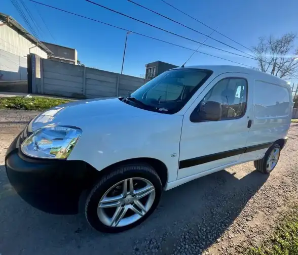 Citroën Berlingo Furgon 1.6 Vti 115 Business 2024 - foto 1