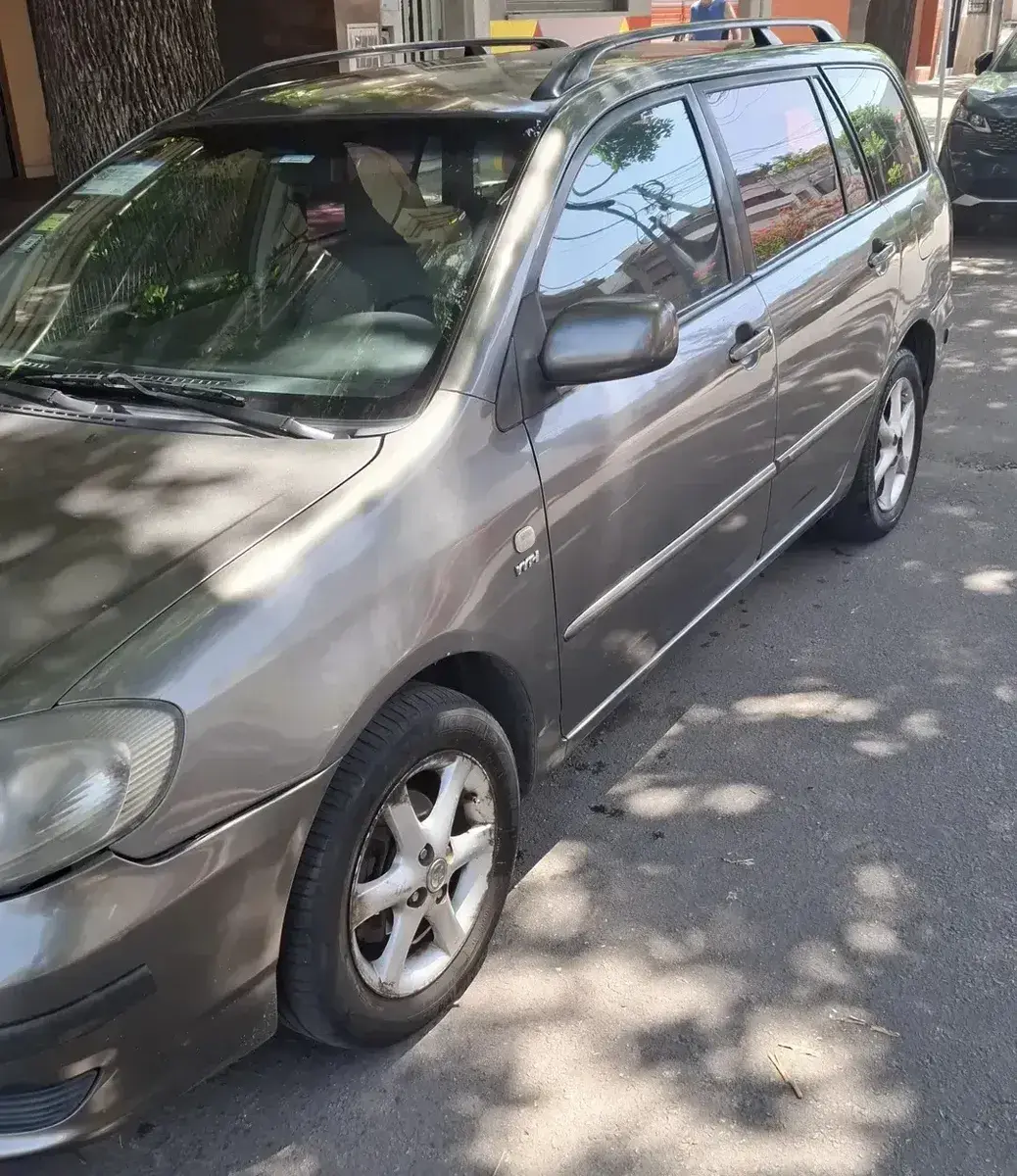 Toyota Fielder 1.8 Xei At 2005 - foto 1