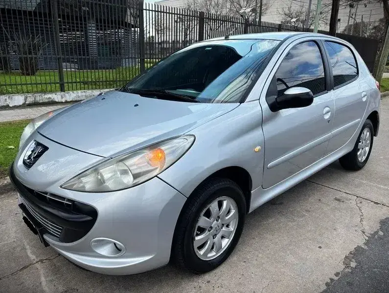 Peugeot 207 1.4 Xs 2011 - foto 1