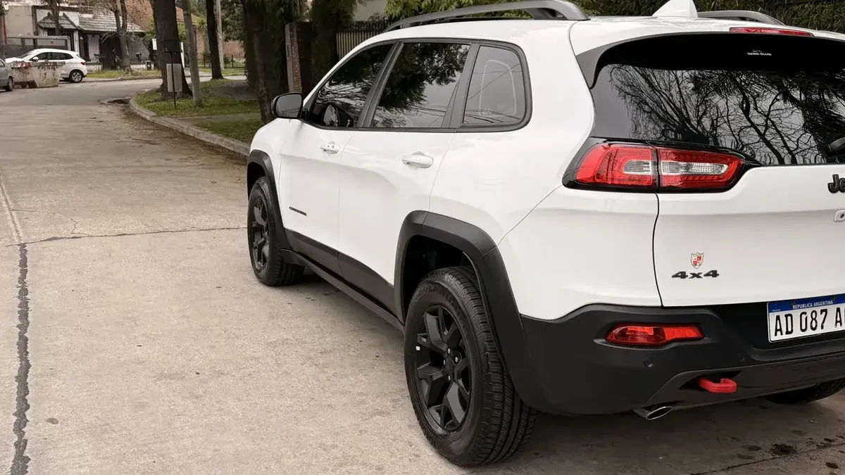 Jeep Cherokee 3.2 V6 Trailhawk 4X4 At 2018 - foto 3
