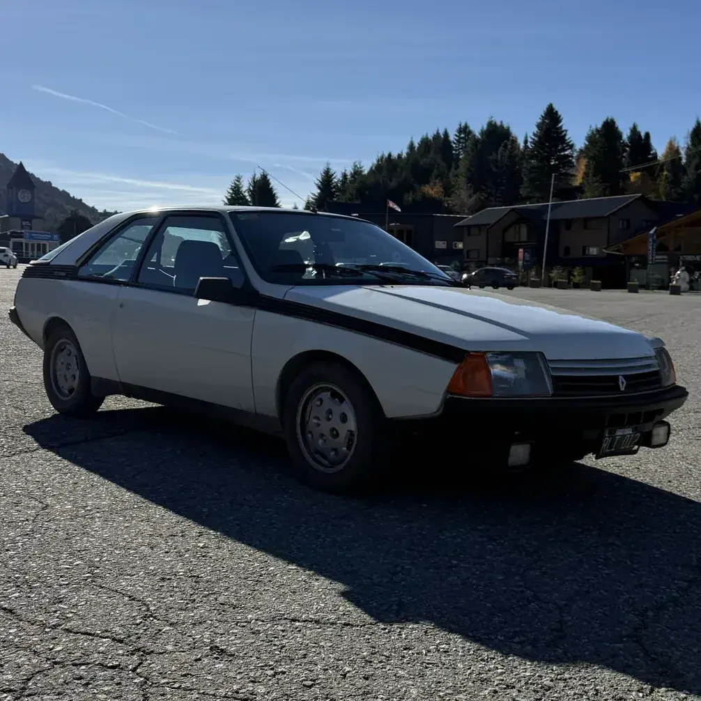 Renault Fuego 2.2 Gtx 1988 - foto 1
