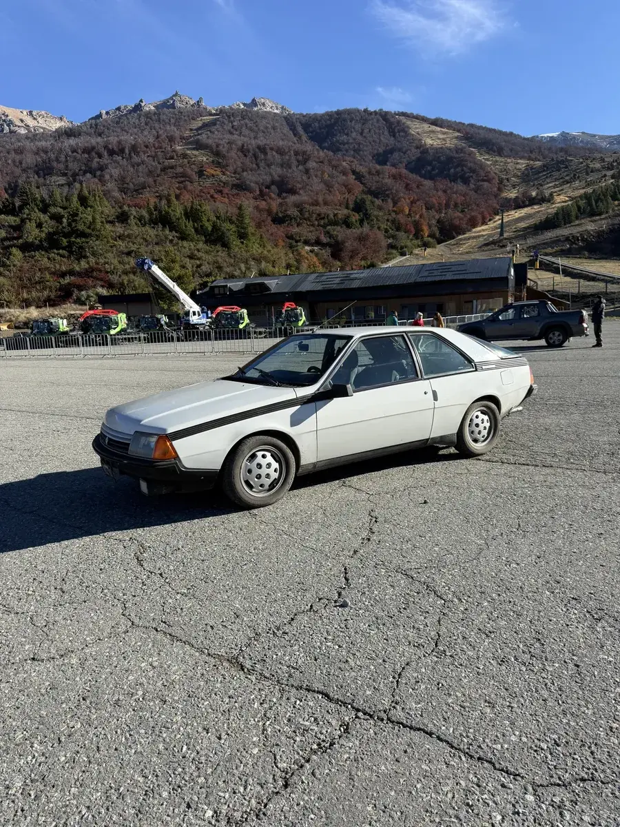 Renault Fuego 2.2 Gtx 1988 - foto 2