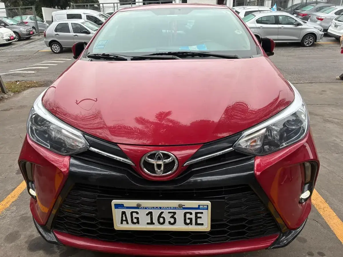 Toyota Yaris 1.5 107Cv Xls Sedan 2023 - foto 3