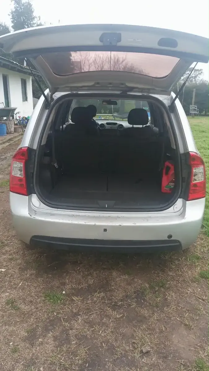 Kia Rondo 2.0 Crdi Mt 6V 2008 - foto 5