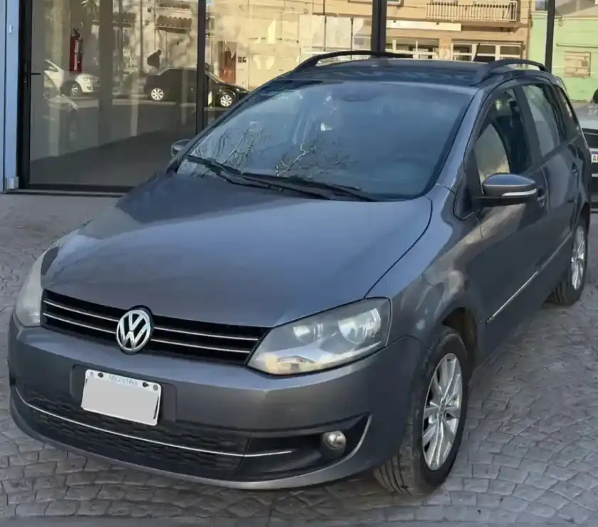 Volkswagen Suran 1.6 Highline 101Cv 2014 - foto 1