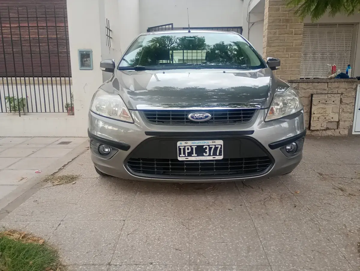 Ford Focus 2 2.0 Trend 2010 - foto 5